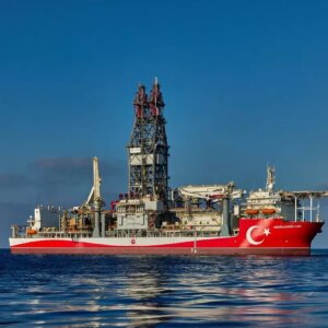 abdulhamid han sondaj gemisi 3 yilda 9 sondaj 75 milyar metrekupluk kesif yapti dukvq9C6