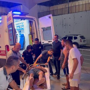 antalyada kaza otomobil ucuruma yuvarlandi bDmXijOU