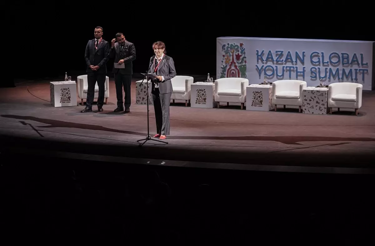 kazanda 4 genclik zirvesi basladi 7qUzwPTS