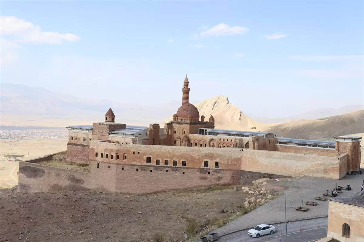 ishak pasa sarayinin unesco dunya mirasi listesi icin yonetim plani hazirlaniyor FmSPx8ZL.jpg