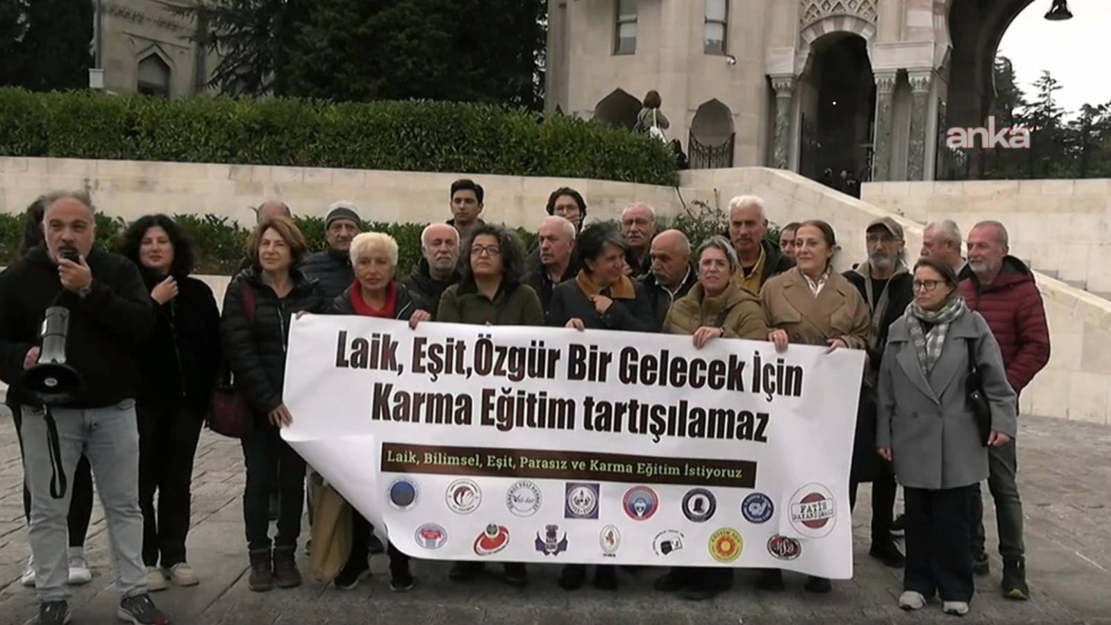istanbulda dunya kiz cocuklari gunu eylemi kamusal egitim hakki mucadelemizden vazgecmeyecegiz karma egitimi tartistirmayacagiz KWqwKqfE