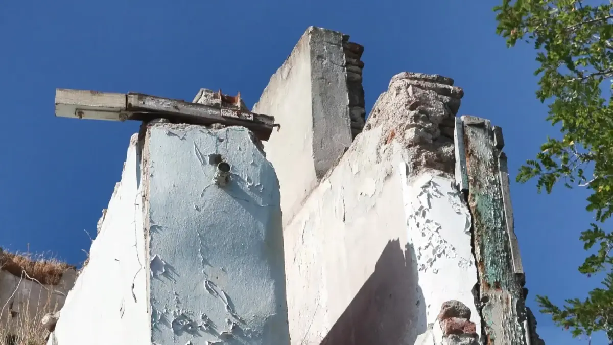 tarihi surlar tehlike saciyor nAIwAS1y.jpg