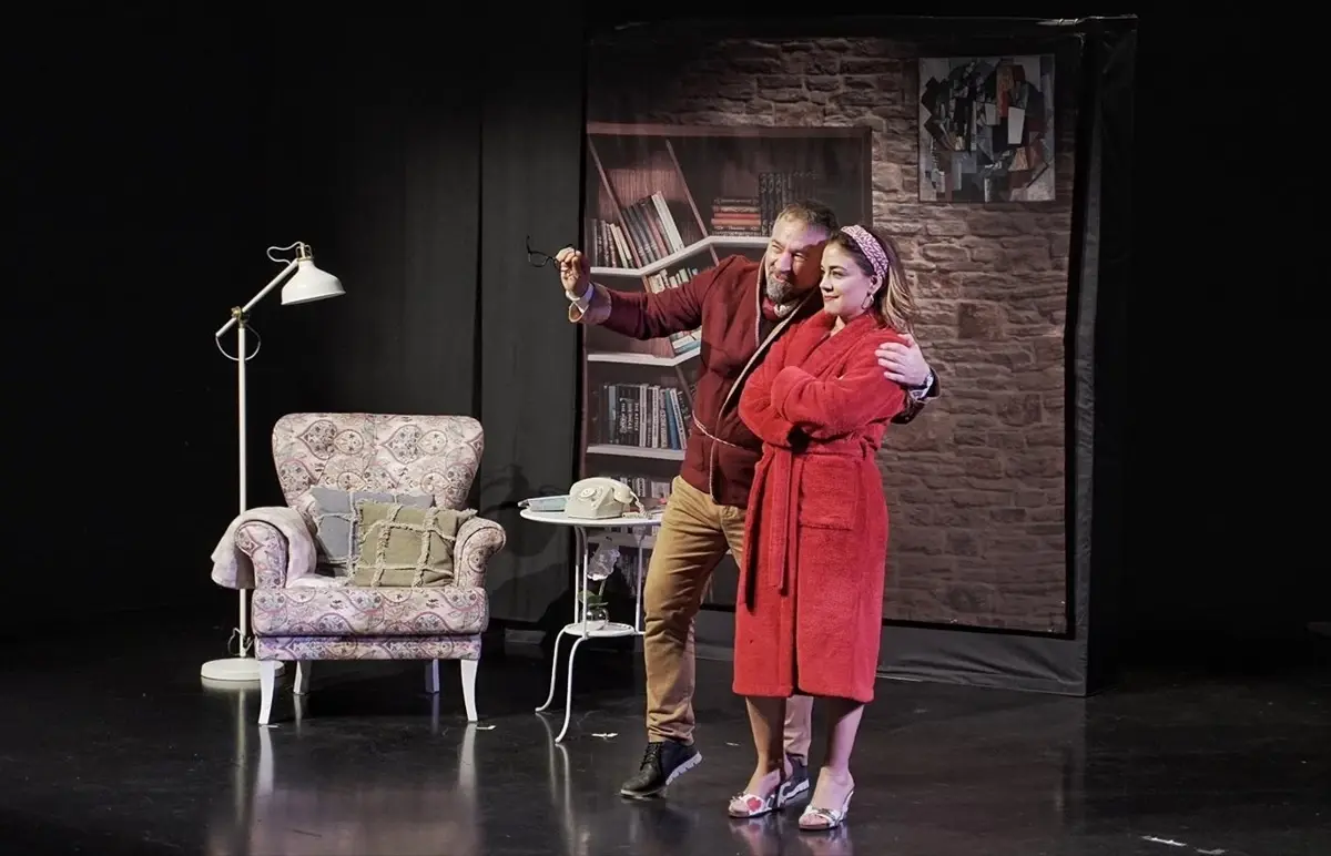 tiyatro frankfurt 2025 2026 sezonunu askimizin son duragi ile acti WijVQHSJ