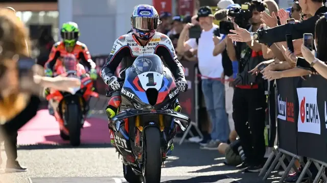 toprak razgatlioglu portekizde podyumun zirvesine cikti WJMmuB4A