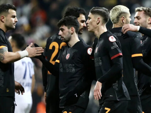 Galatasaray zar zor yolladi yeni takima 6 dakikada sov yapti l7j4yUU4