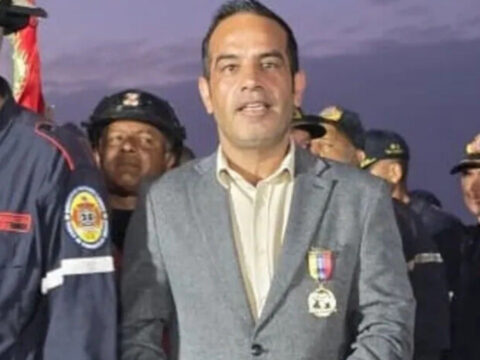 Venezuelada 38 can kurtarmisti ibrahim esere kahramanlik nisani 5nCAOIpw