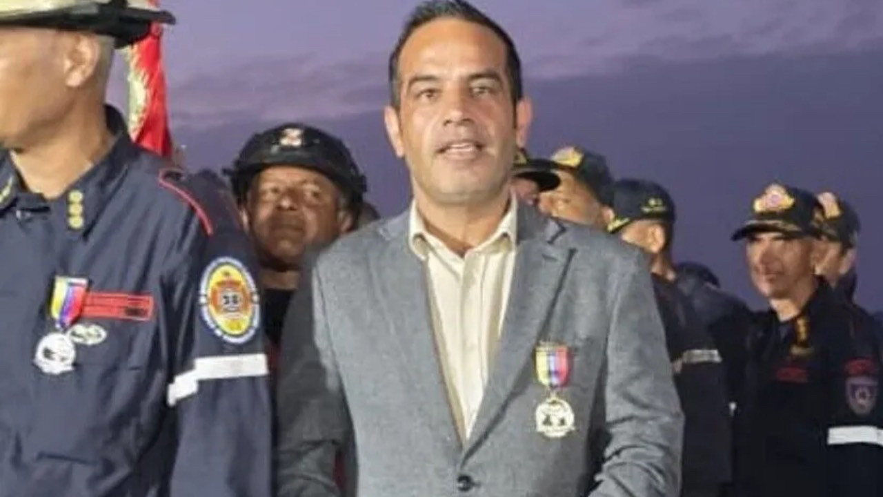 Venezuelada 38 can kurtarmisti ibrahim esere kahramanlik nisani 5nCAOIpw